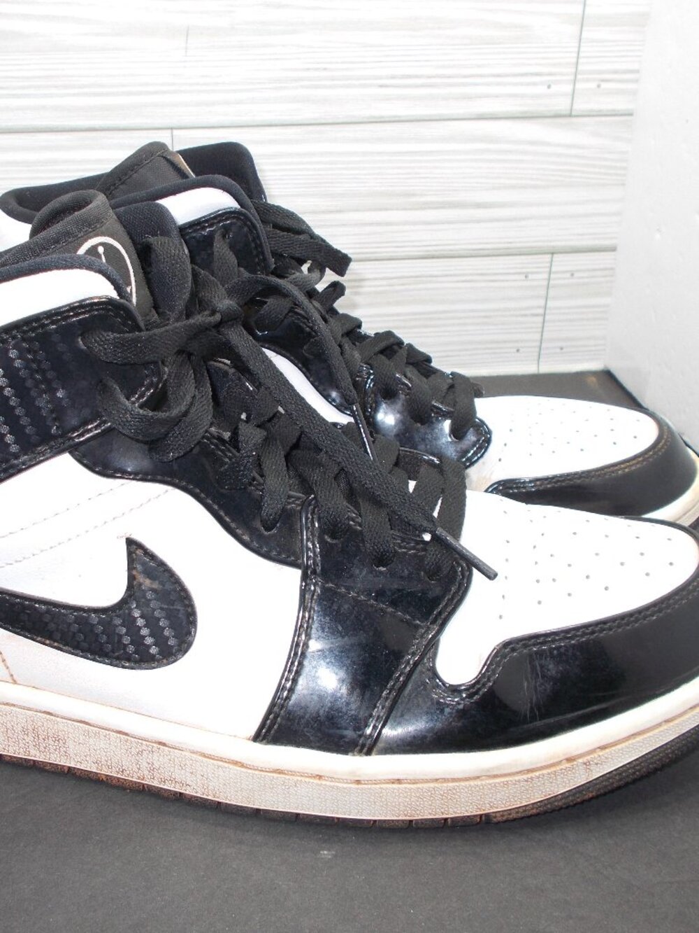 Nike Air Jordan 1 Mid Carbon Fiber DD1649-001 Men’s Size 12